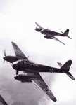1-Me-210A1-Hornisse-(VN+AT)-210182-in-flight-1942-01.jpg