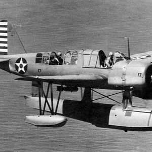 OS2U-2_Kingfisher_in_flight_1942