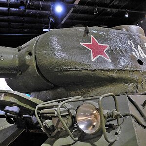 T-34-85  (29).JPG