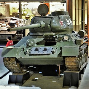 T-34-85  (13).JPG