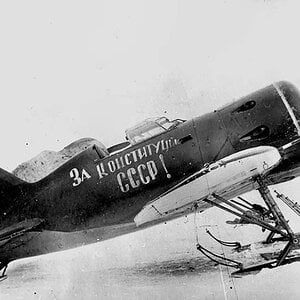 Polikarpov I-16 Type 5 "Red 3" on skis, the Winter War, 1939