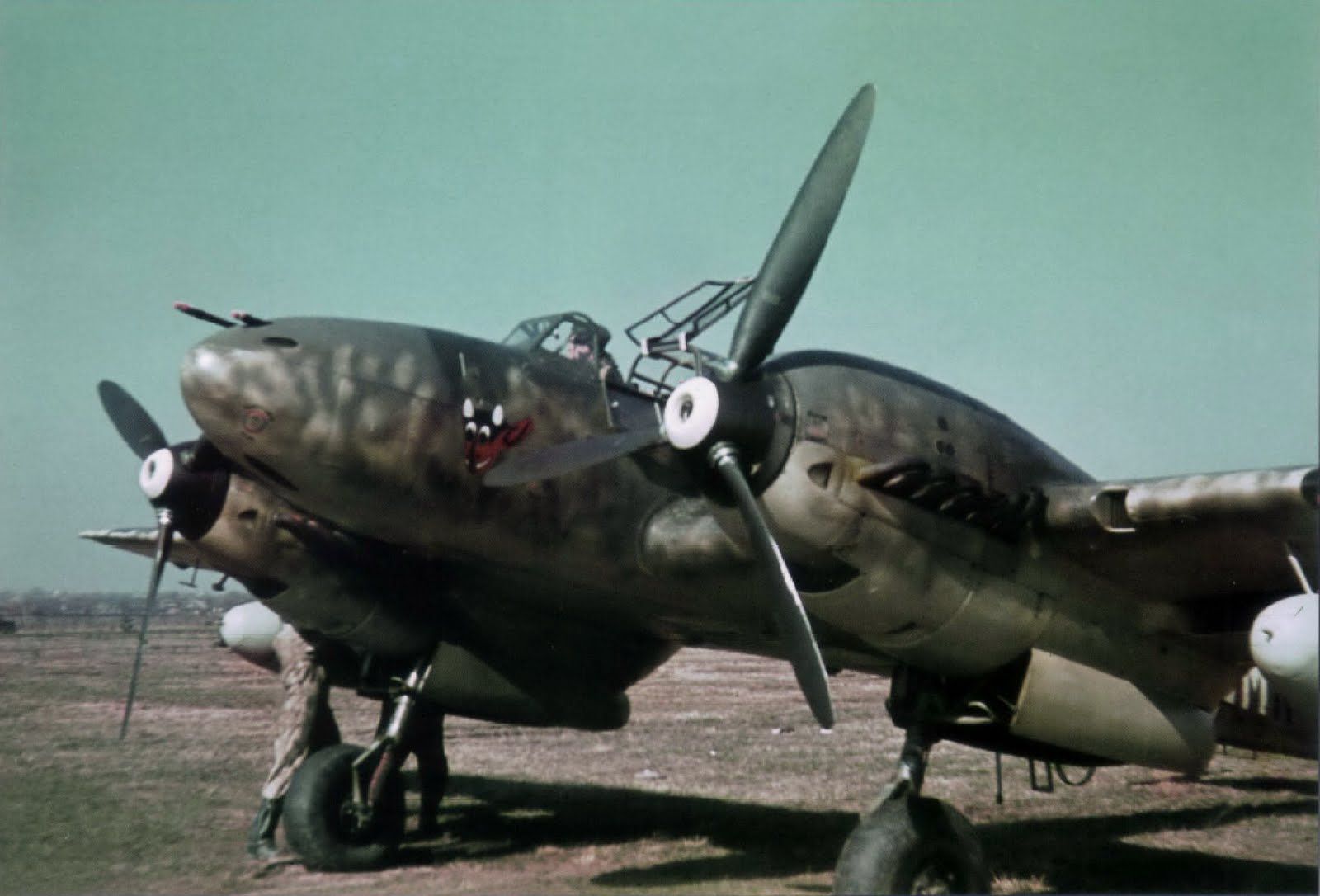 24_Stalino_airfield_Messerschmitt_Bf_110b