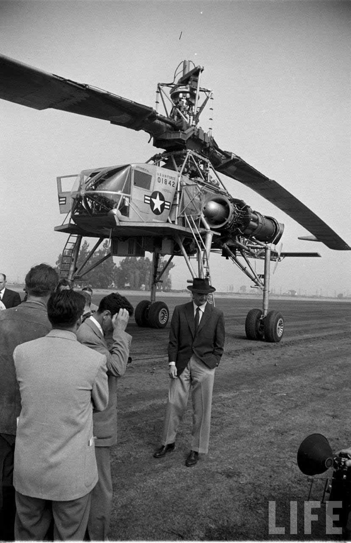 Hughes Aircraft’s Giant Helicopter, XH-17, 1953